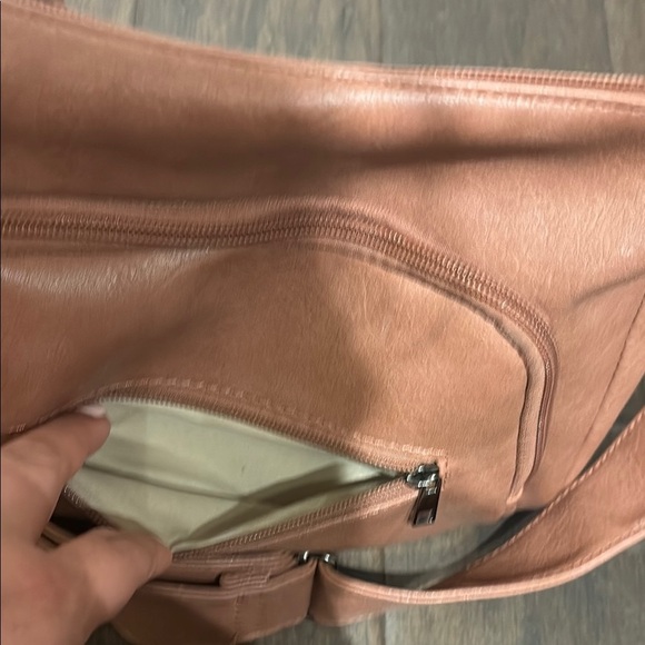 My Style Tan Leather Shoulder Bag with Silver Hardware - Picture 5 of 7